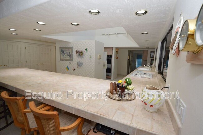 Building Photo - 31 Alviso Dr