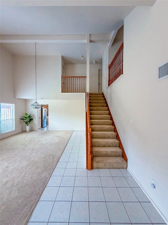 Building Photo - 13422 Blackbird Dr