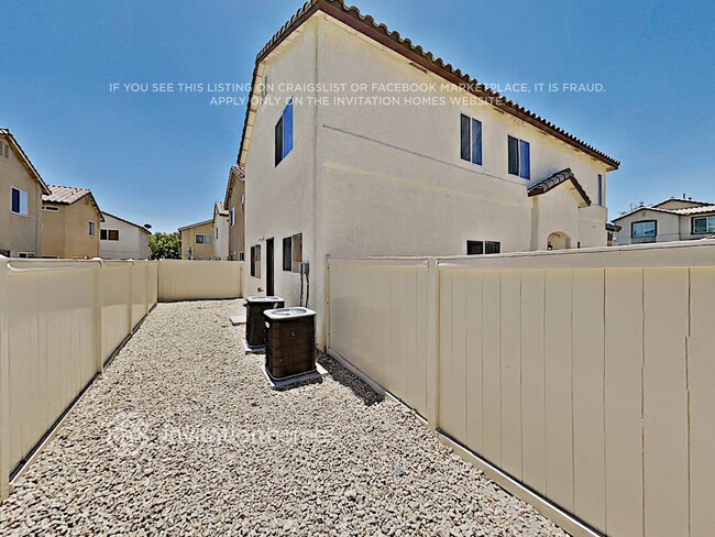 Building Photo - 5676 African Lilly Ct