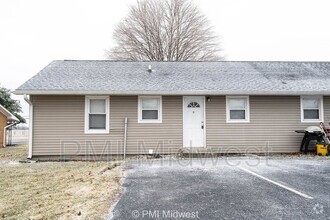 Building Photo - 4881 300W