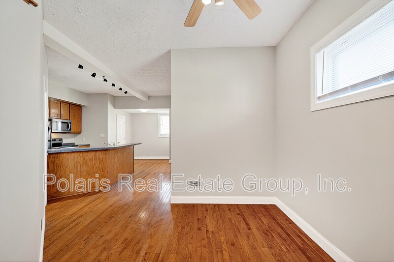 Building Photo - 145 E 14th St