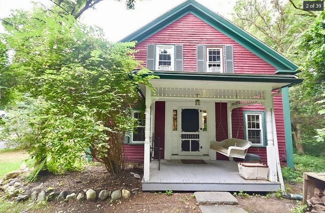 Building Photo - 281 Mill Valley Rd