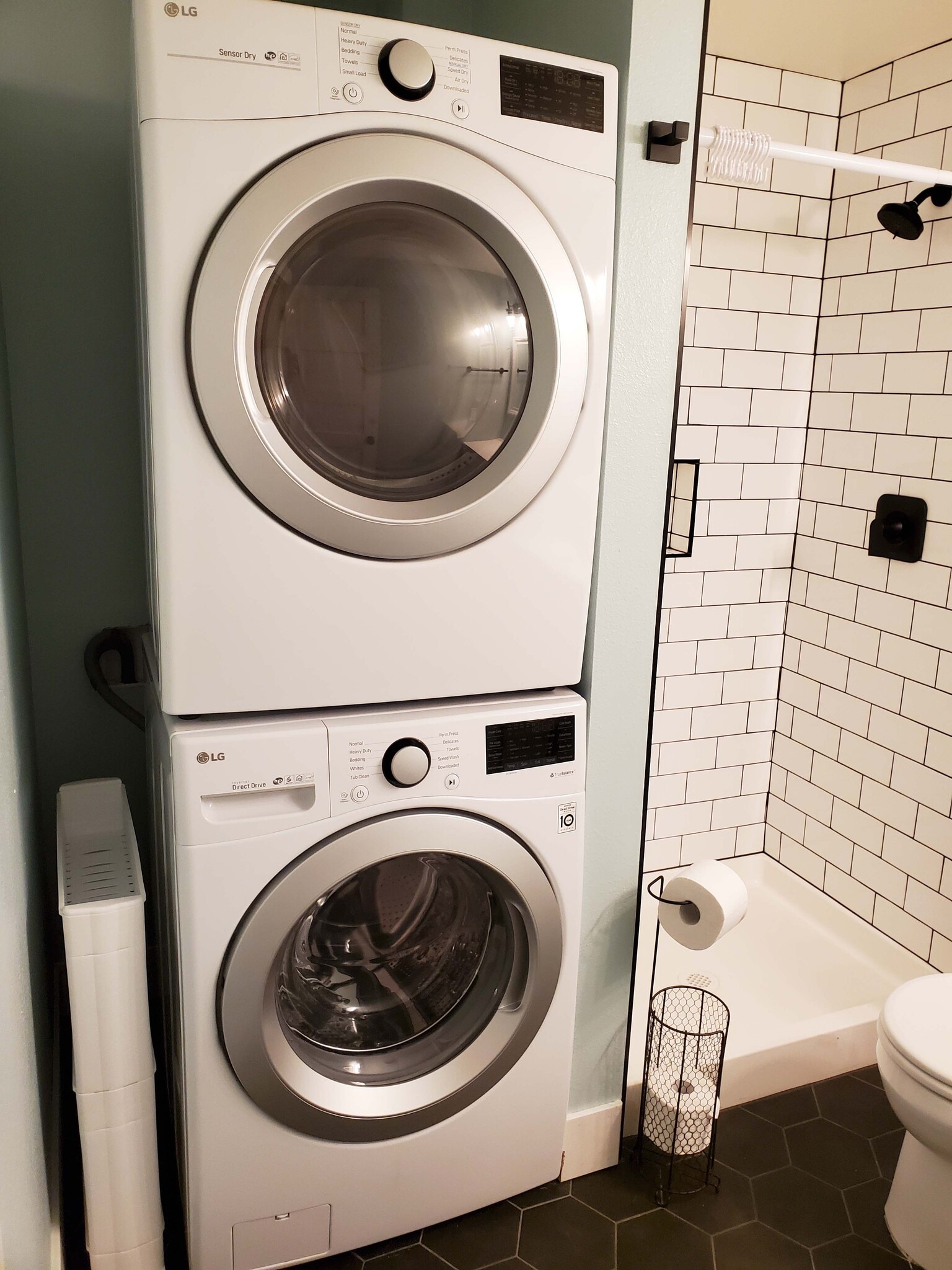 Hall bathroom with laundry - 8105 Spur Ct NW