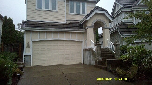 Building Photo - 4967 NW Lavender Cir