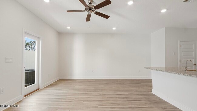 Building Photo - 187 Ellery Ln