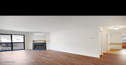 Building Photo - 52 Scotch Pine Dr