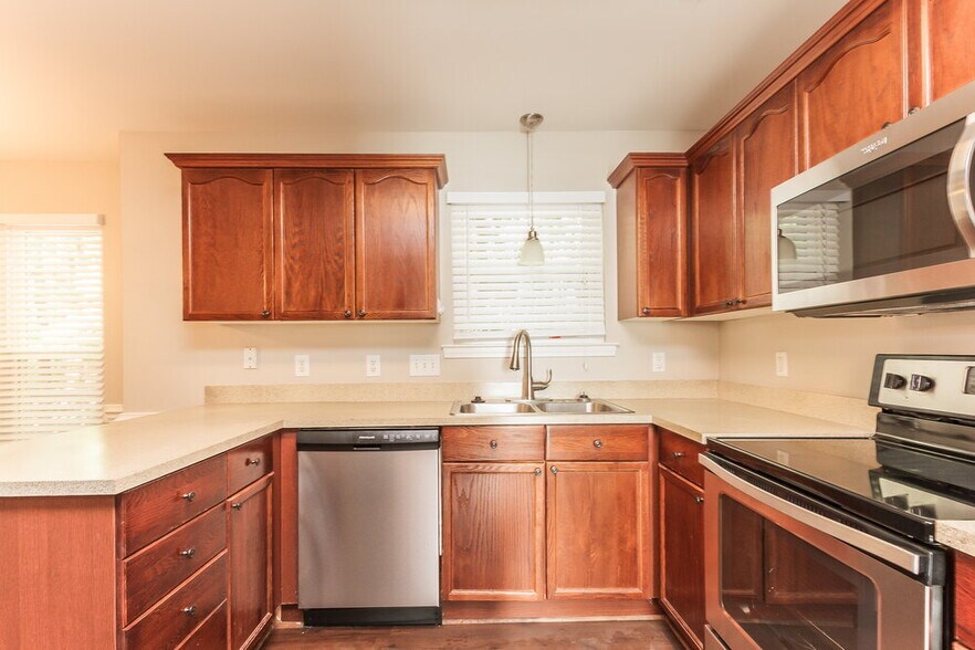 Building Photo - 4036 Mozart Ct