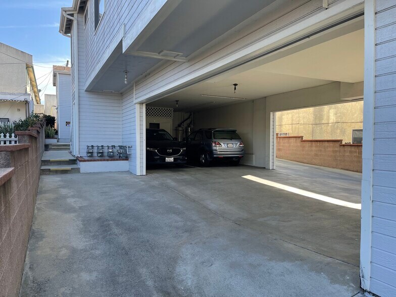 Entry to Carport - 4506 W 172nd St