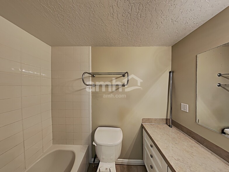 Building Photo - 120 S 1660 W