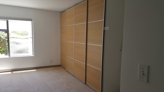 Building Photo - 12111 Summertime Ln