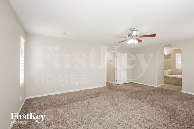Building Photo - 8348 Lambtin Quay Ave