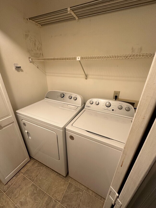 Building Photo - 171 Brooke Castle Dr