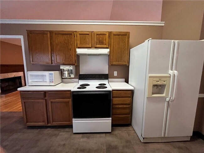 Building Photo - 4110 Sugar Mill Dr
