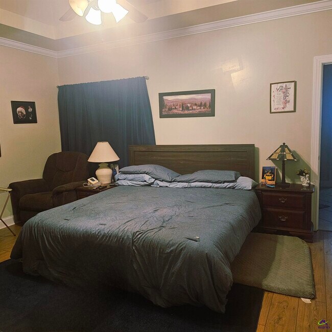Building Photo - 316 Montview Way