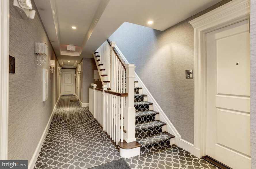 hallway - 3606 Rock Creek Church Rd NW