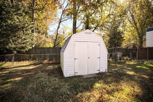 Building Photo - Call Sabrina Thomas Office at 757-767-0767 for more information