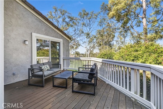 Building Photo - 17 Valley View