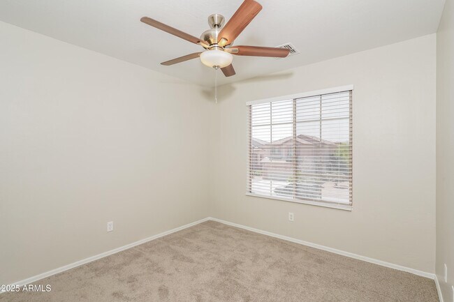 Building Photo - 11430 W Yuma St