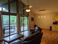 Building Photo - 1129 Wake Robin Dr
