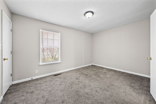 Building Photo - 280 Timber Ct Dr