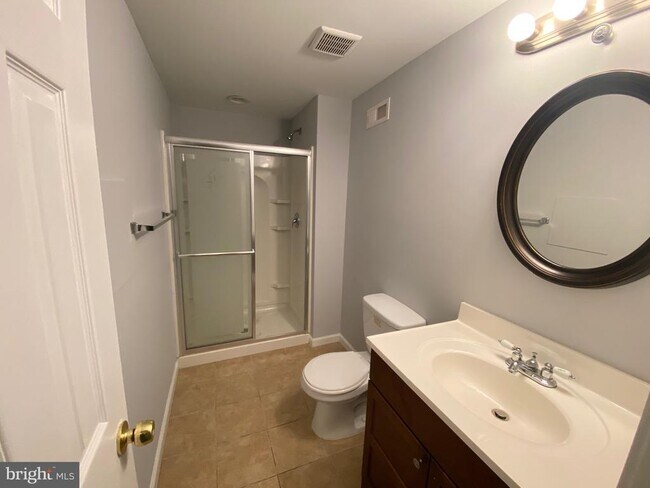 Building Photo - 9244 Sprucewood Rd