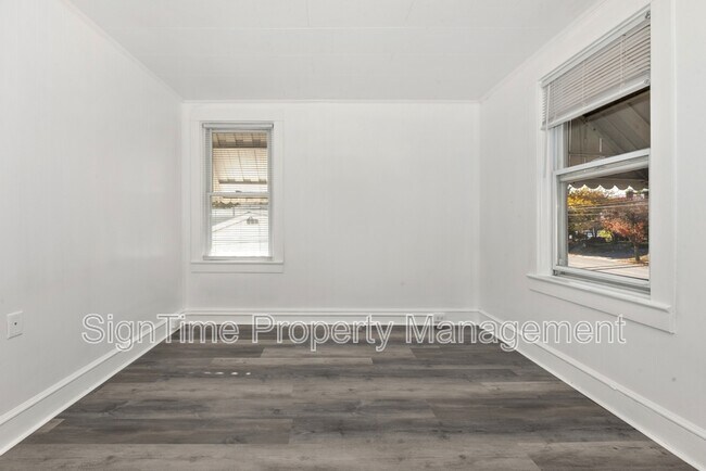 Building Photo - 792 Frederick St