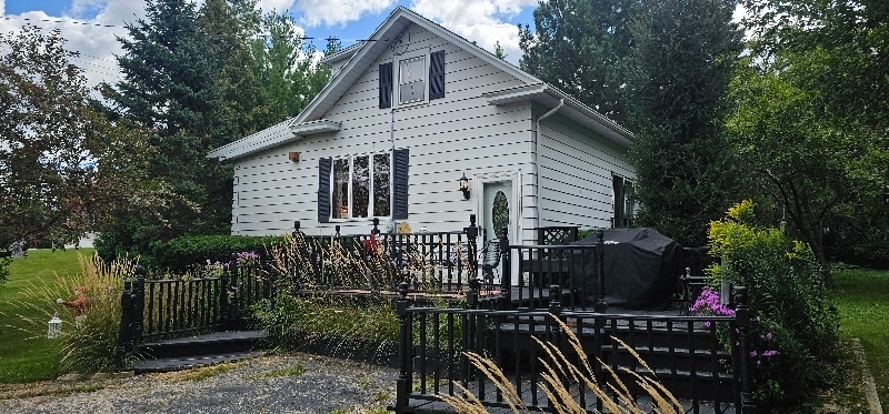 Primary Photo - 12200 W Janesville Rd