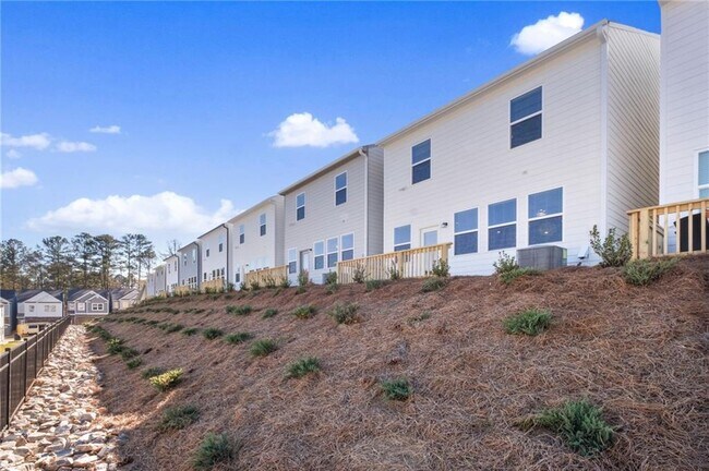Building Photo - 392 Whitetail Cir
