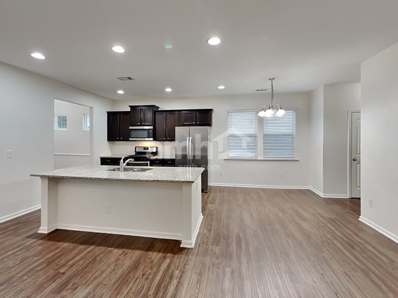 Building Photo - 323 Stoney Hollow Rd