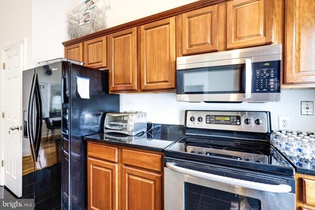 Building Photo - 3308 Wyndham Cir