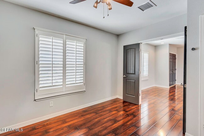 Building Photo - 9208 Shaver Dr