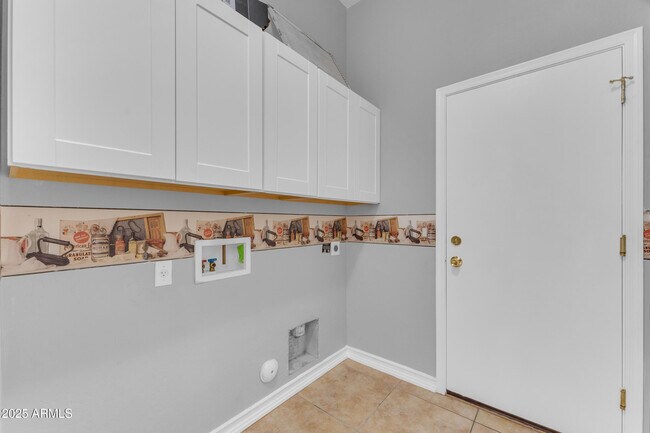 Building Photo - 7913 N 88th Ln
