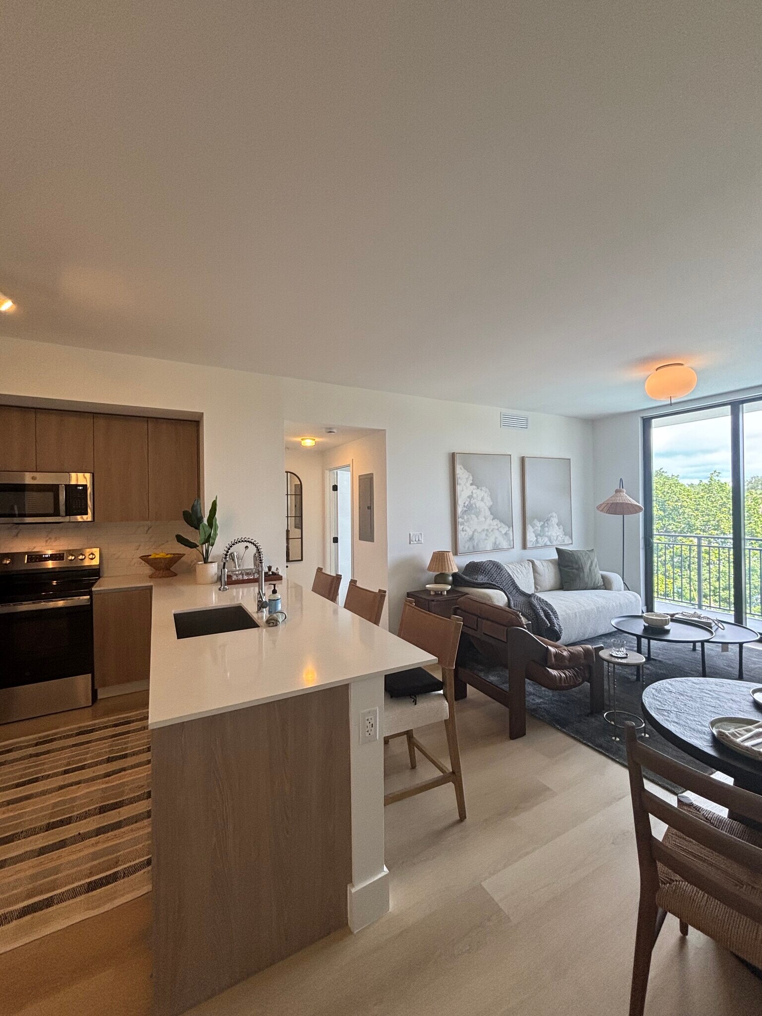 Building Photo - 2445 NE 183rd St