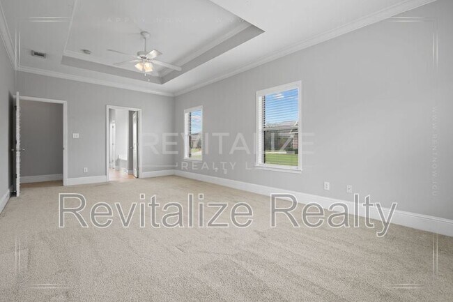 Building Photo - 11070 Courtland Ct