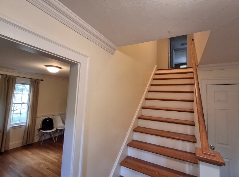 Building Photo - 6 Rockwood Ln
