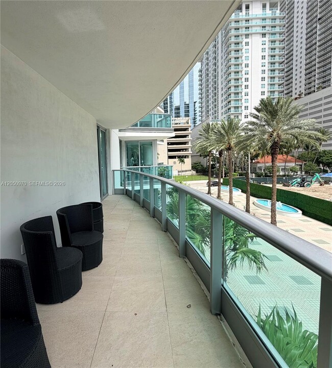 Building Photo - 1331 Brickell Bay Dr