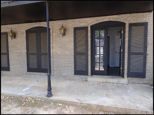 Building Photo - 1601 N Bryant St