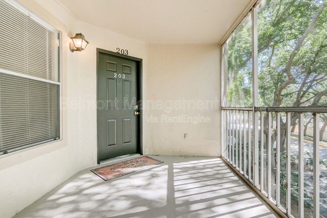 Building Photo - 642 Dory Ln