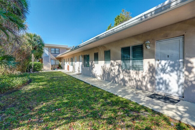 Building Photo - 4609 Bougainvilla Dr