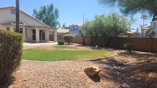 Building Photo - Remodeled 3-bedroom in El Dorado Lakes Gol...