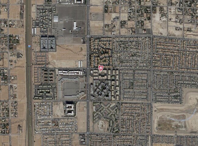 Building Photo - Great Park Ave Condo Unit!