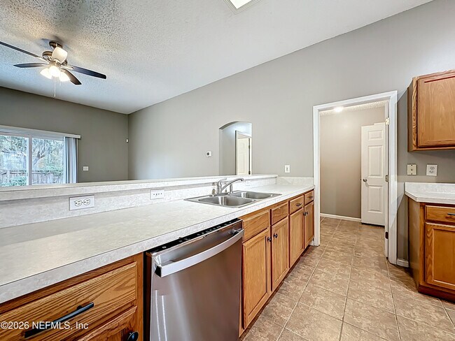 Building Photo - 3020 Golden Pond Blvd