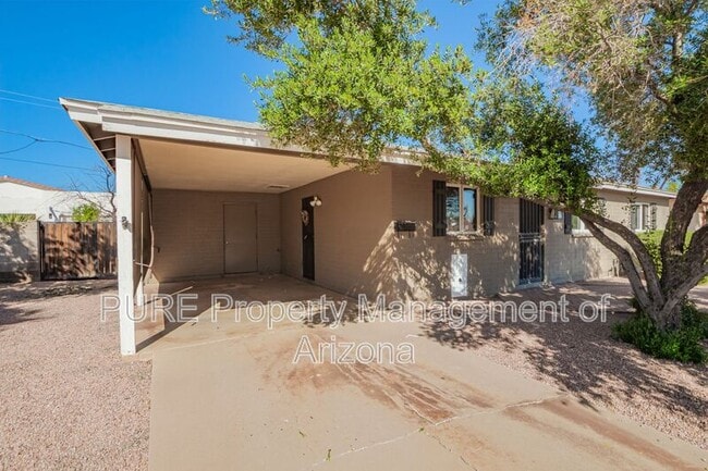 Building Photo - 7608 E 4th St