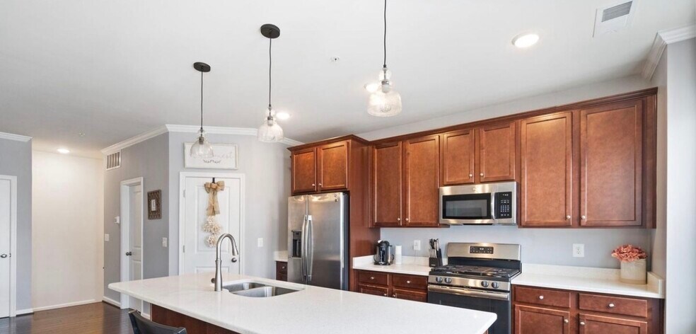 Building Photo - 24678 Cable Mill Ter