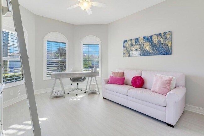 Building Photo - 510 Carrara Ct