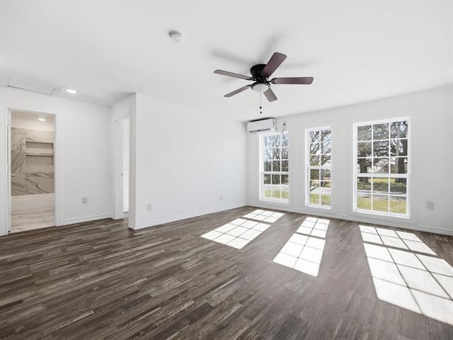 Building Photo - 807 Adkins St