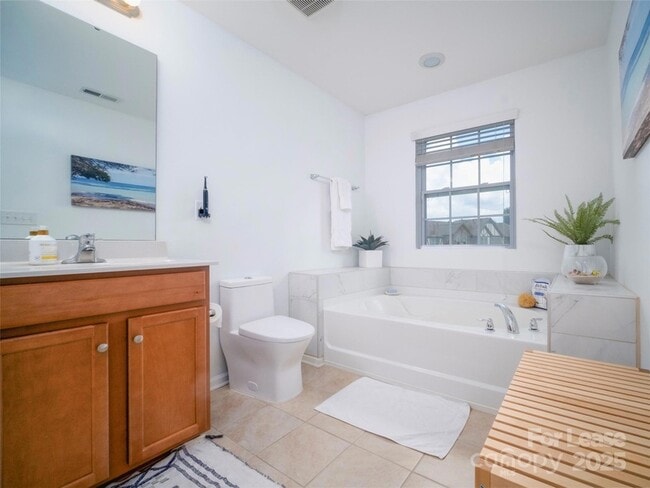 Building Photo - 9547 Glenburn Ln