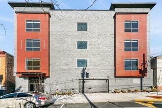 Building Photo - 582 66th St
