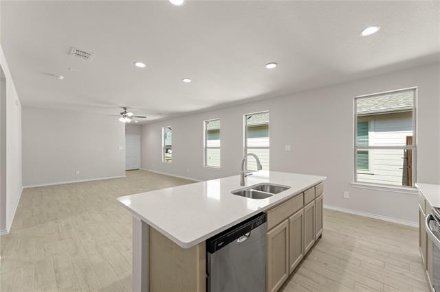 Building Photo - 1641 Mdw Crst Dr