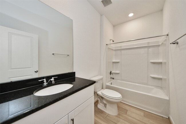 Building Photo - 18010 Whitetail Run Ln